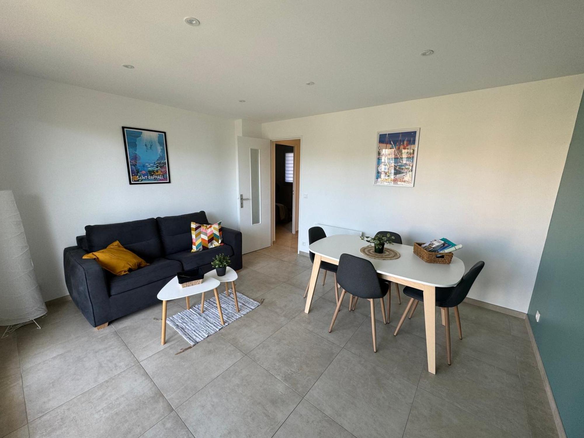 Apartament Chez Julie Saint-Raphaël Zewnętrze zdjęcie